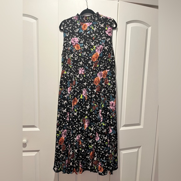 Floral Sleeveless Dress - Black Multicolor - Picture 1 of 2